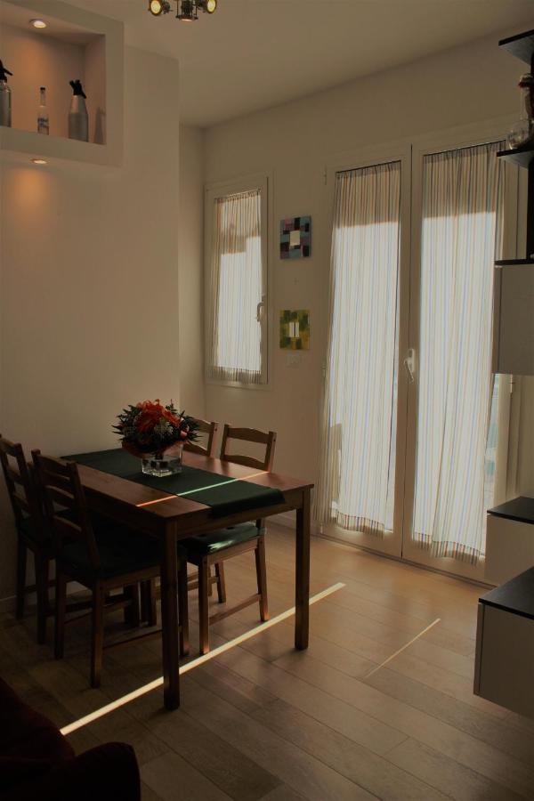 Little Secret Apartment By Wonderful Italy Болоня Екстериор снимка