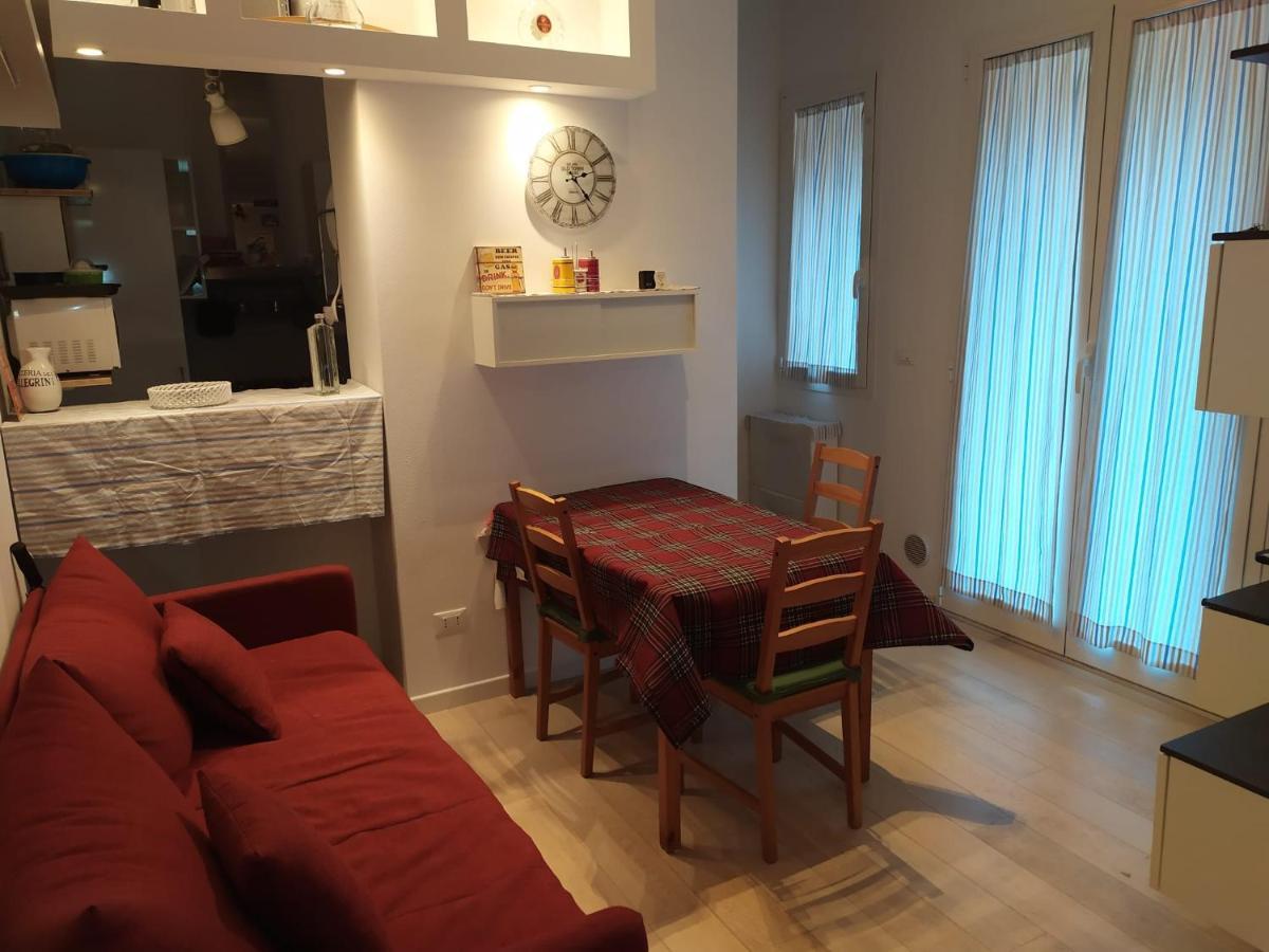 Little Secret Apartment By Wonderful Italy Болоня Екстериор снимка